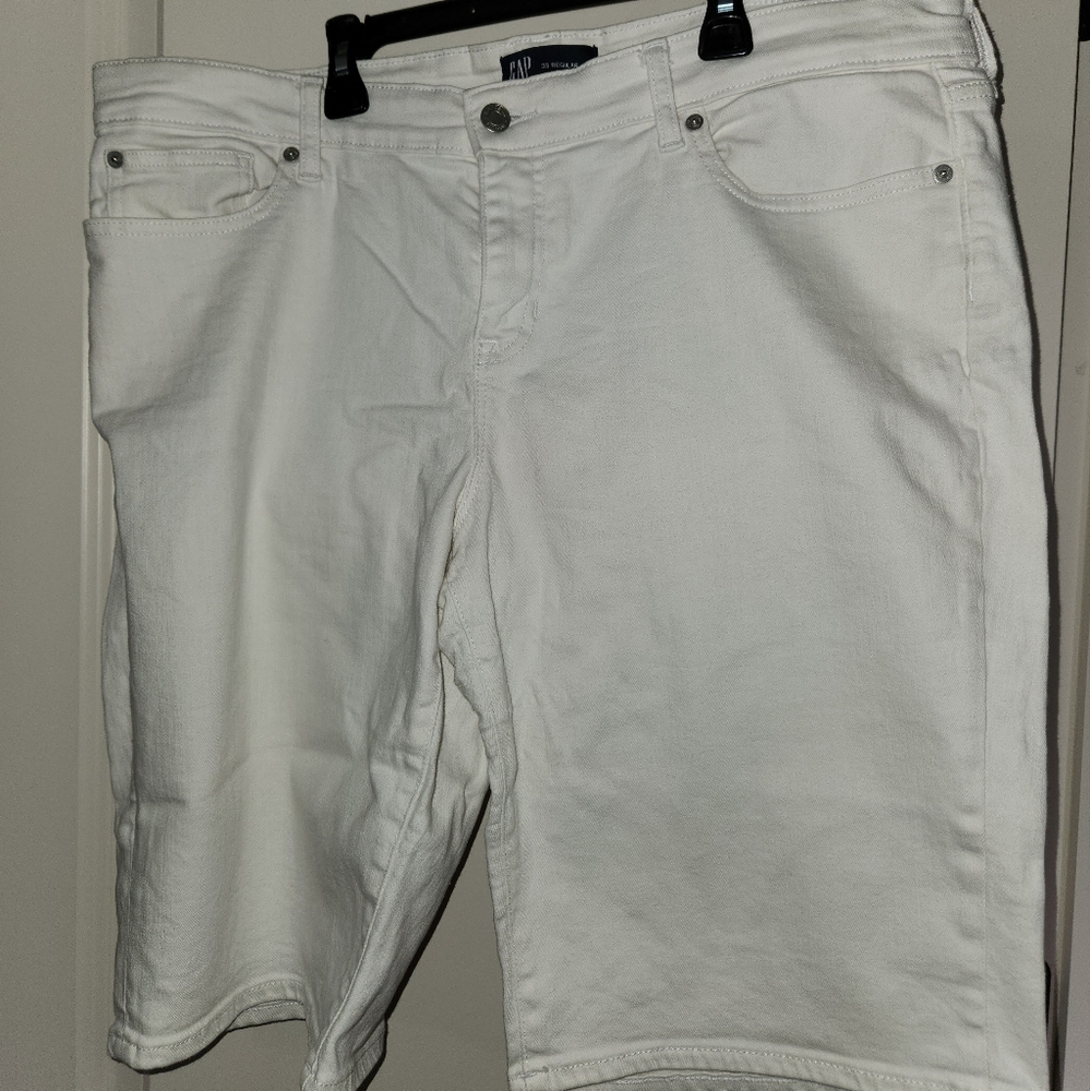 GAP Optic White 9" Bermuda Jean Shorts Denim
